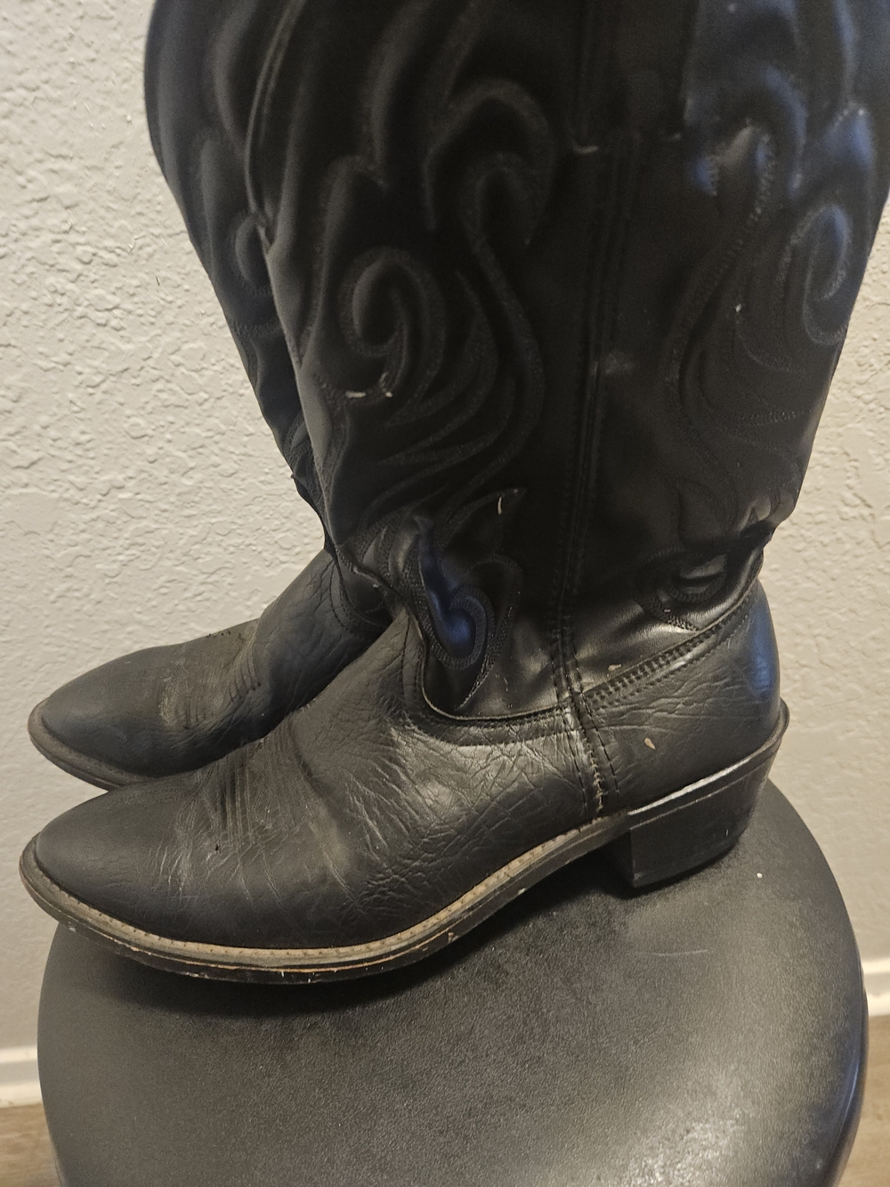 Laredo Men's Black Leather Western Cowboy Boots